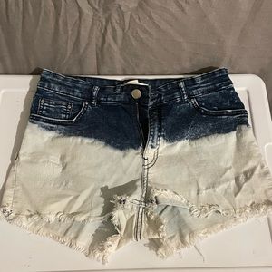 H&M bleached bottom Coachella jean shorts